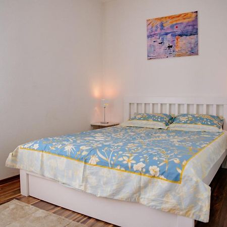 Peaceful City Center Apartment Podgorica Bagian luar foto