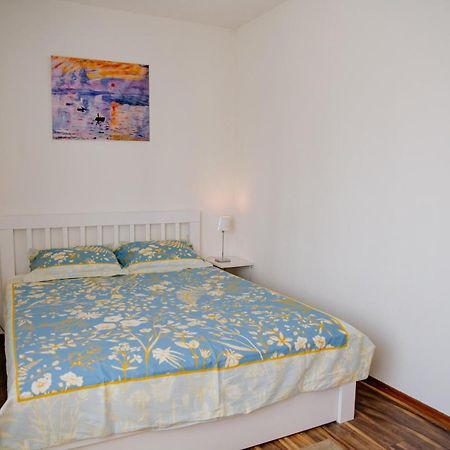 Peaceful City Center Apartment Podgorica Bagian luar foto