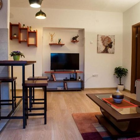 Peaceful City Center Apartment Podgorica Bagian luar foto